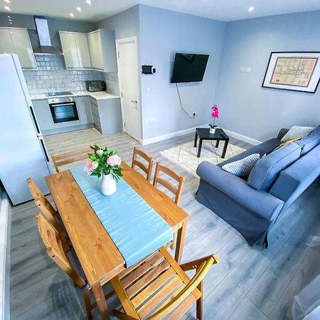 Modern 1-Bedroom Flat, 5 Guest, London - F2 Luaran gambar