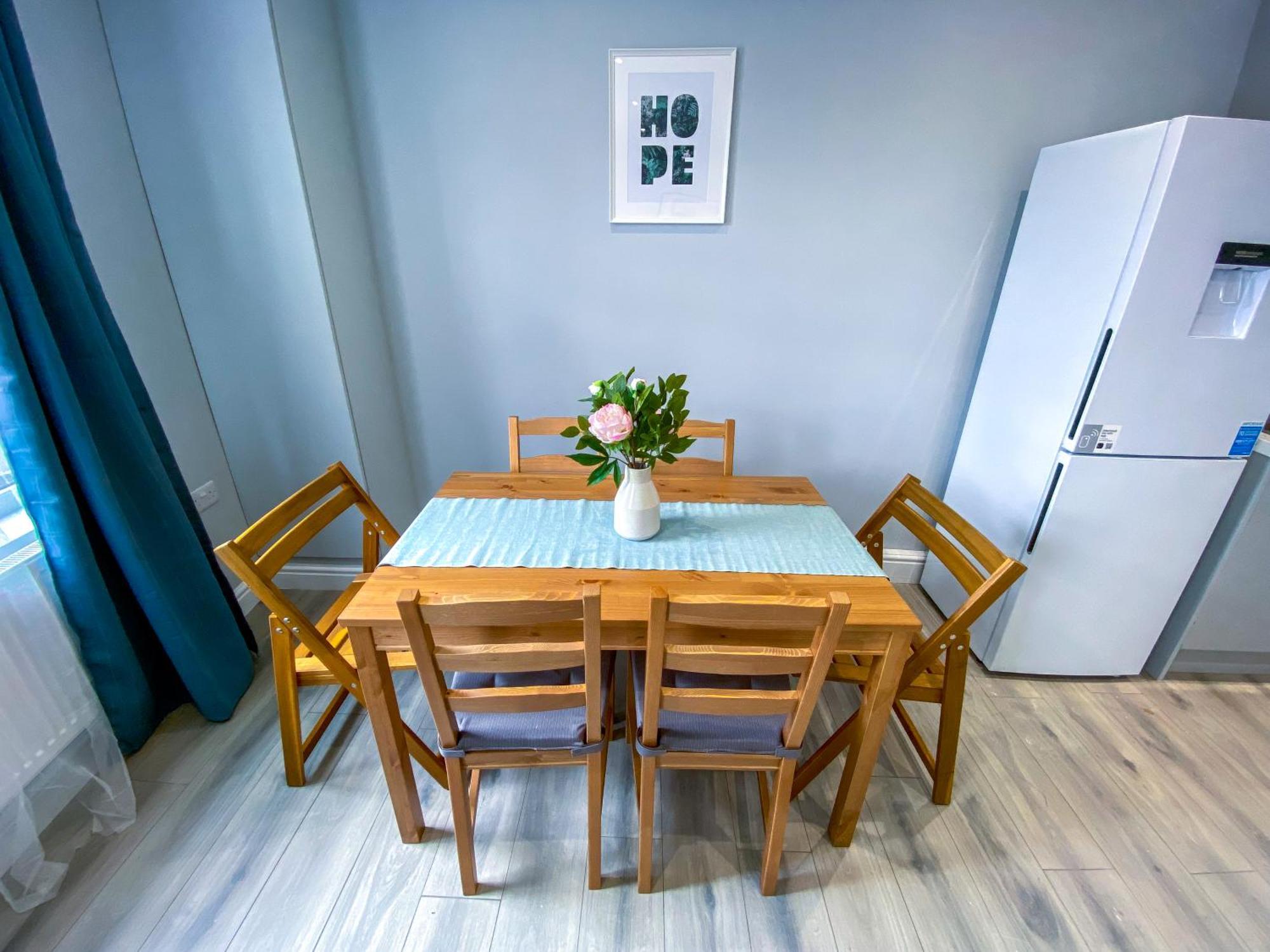 Modern 1-Bedroom Flat, 5 Guest, London - F2 Luaran gambar